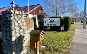 Pinewood Motels
